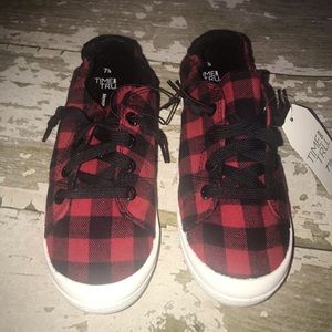 (SOLD) Buffalo Plaid Scrunched Tennis Shoes sz 7.5
